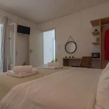 Paxoswhite Double Seaview Lejlighed *