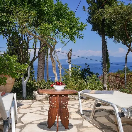 Paxoswhite Double Seaview Lejlighed